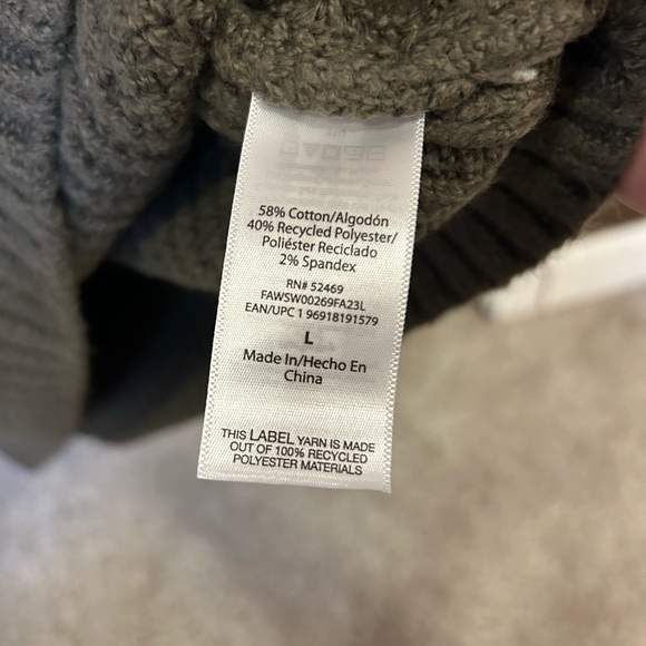 NWT Free Assembly Sweater - Picture 4 of 4